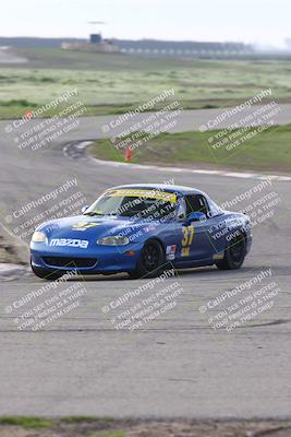 media/Feb-24-2024-CalClub SCCA (Sat) [[de4c0b3948]]/Group 1/Qualifying (Off Ramp)/
